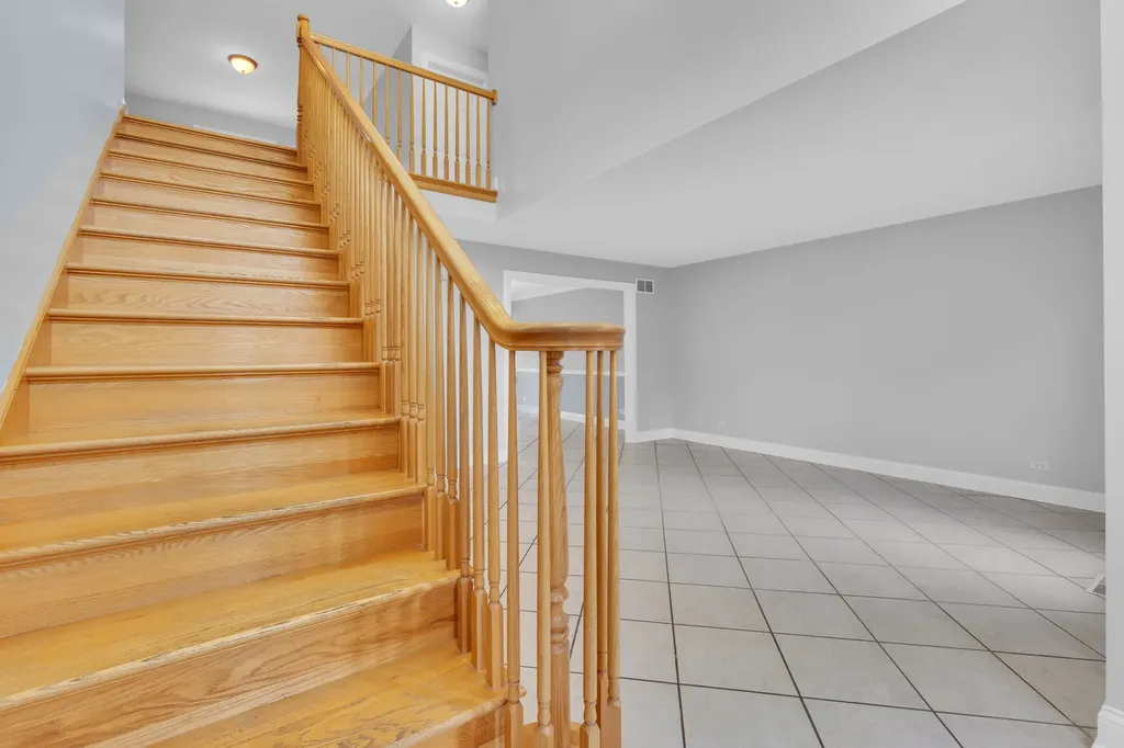 270 East Armitage Avenue Addison IL 60101