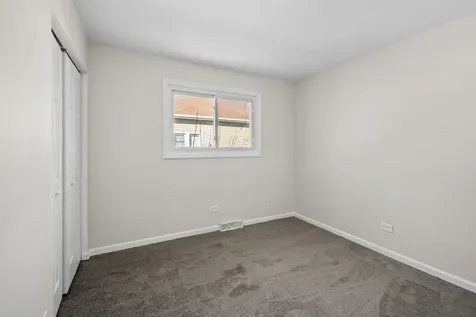 10214 South La Salle Street Chicago IL 60628
