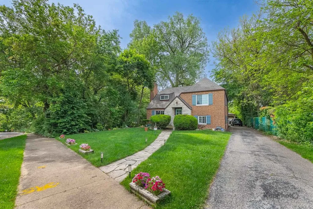 2139 West 115th Street Chicago IL 60643