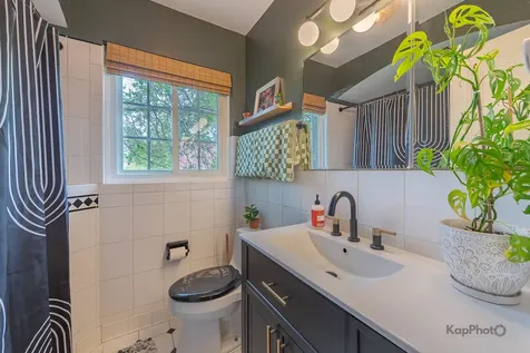 2139 West 115th Street Chicago IL 60643