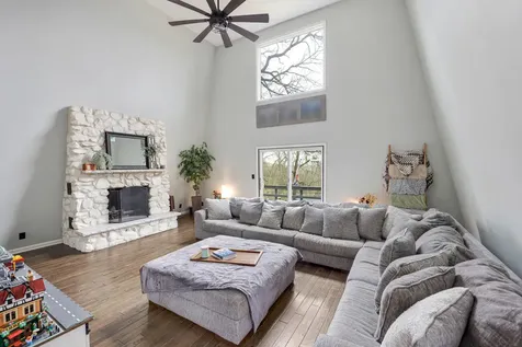 257 South Briar Court Oregon IL 61061