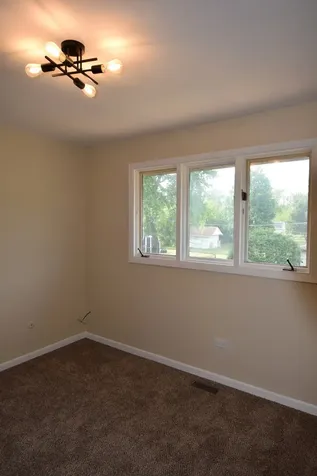 5110 137TH Street Crestwood IL 60418