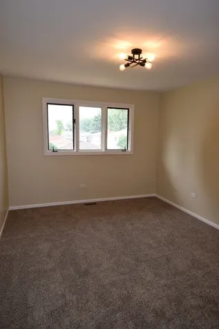 5110 137TH Street Crestwood IL 60418