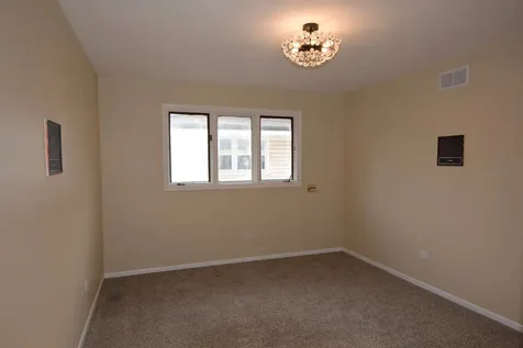 5110 137TH Street Crestwood IL 60418