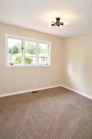 5110 137TH Street Crestwood IL 60418