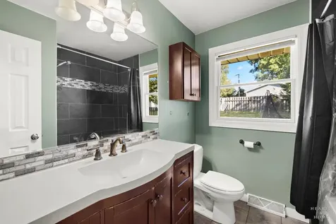 37137 North Summerfield Drive Lake Villa IL 60046