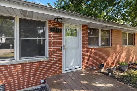 37137 North Summerfield Drive Lake Villa IL 60046