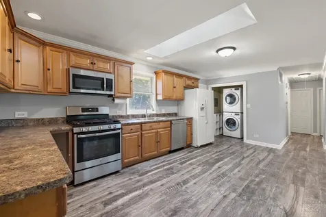 37137 North Summerfield Drive Lake Villa IL 60046