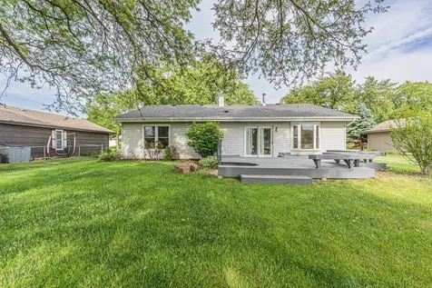 184 South Circle Avenue Bloomingdale IL 60108