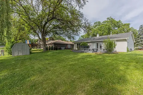 184 South Circle Avenue Bloomingdale IL 60108
