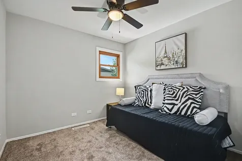 15405 James Drive Oak Forest IL 60452