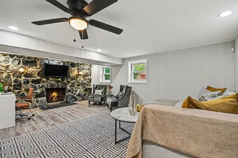 15405 James Drive Oak Forest IL 60452