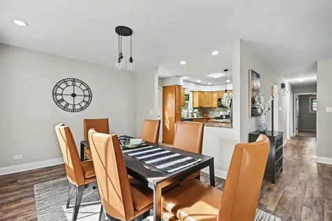 15405 James Drive Oak Forest IL 60452