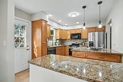 15405 James Drive Oak Forest IL 60452