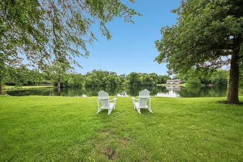 62 Dundee Lane Barrington IL 60010