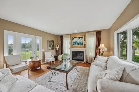 62 Dundee Lane Barrington IL 60010