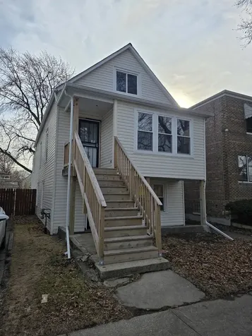 8549 South Kingston Avenue Chicago IL 60617