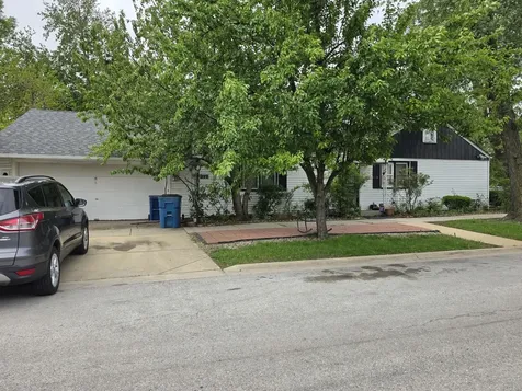 7601 Laramie Avenue Burbank IL 60459