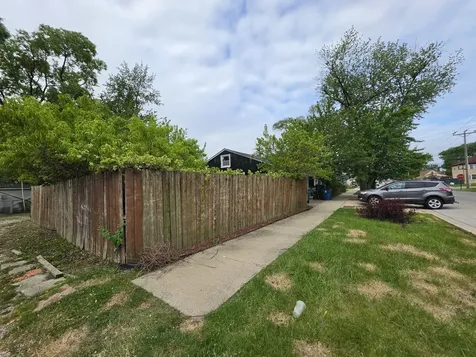 7601 Laramie Avenue Burbank IL 60459