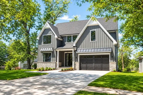 246 Holmes Avenue Clarendon Hills IL 60514