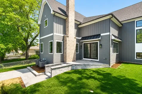 246 Holmes Avenue Clarendon Hills IL 60514