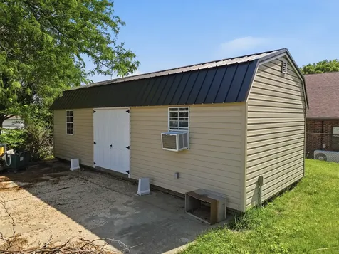 2601 Woodlawn Road Sterling IL 61081