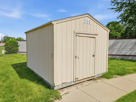 2601 Woodlawn Road Sterling IL 61081