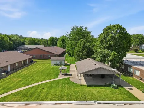 2601 Woodlawn Road Sterling IL 61081