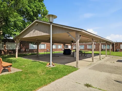 2601 Woodlawn Road Sterling IL 61081