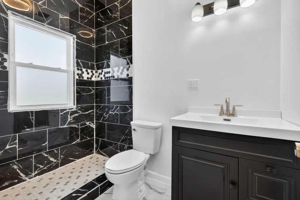 848 North Latrobe Avenue Chicago IL 60651