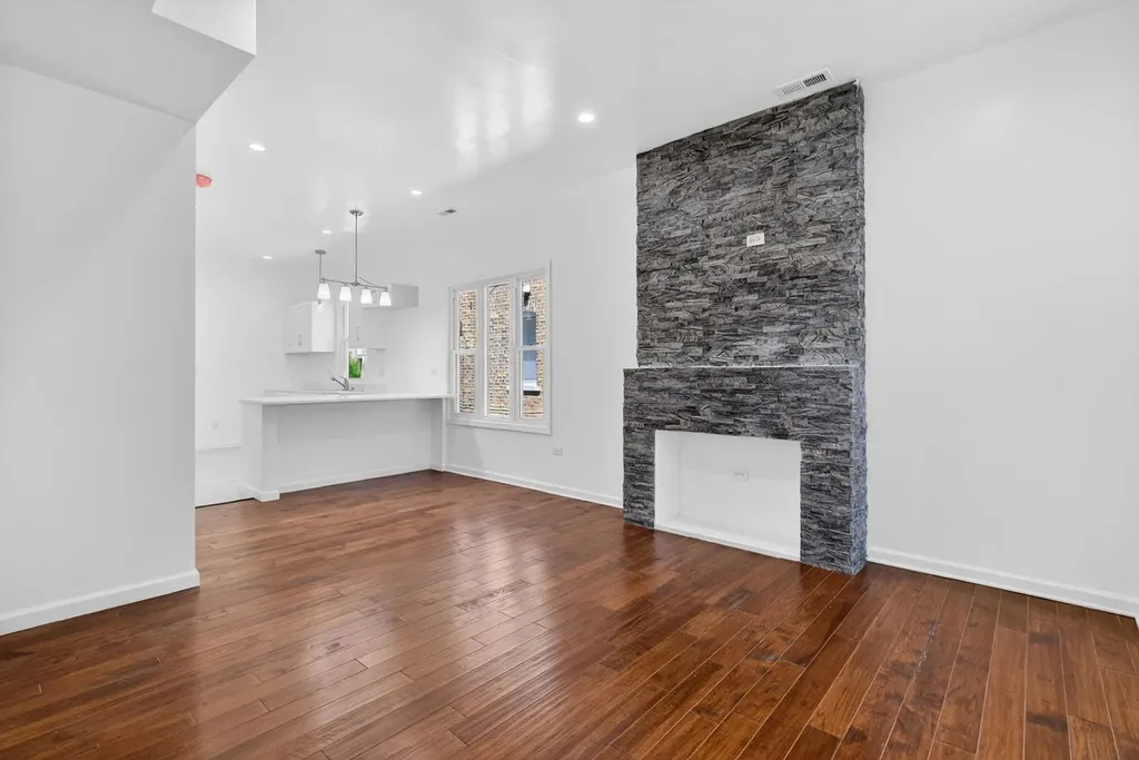 848 North Latrobe Avenue Chicago IL 60651
