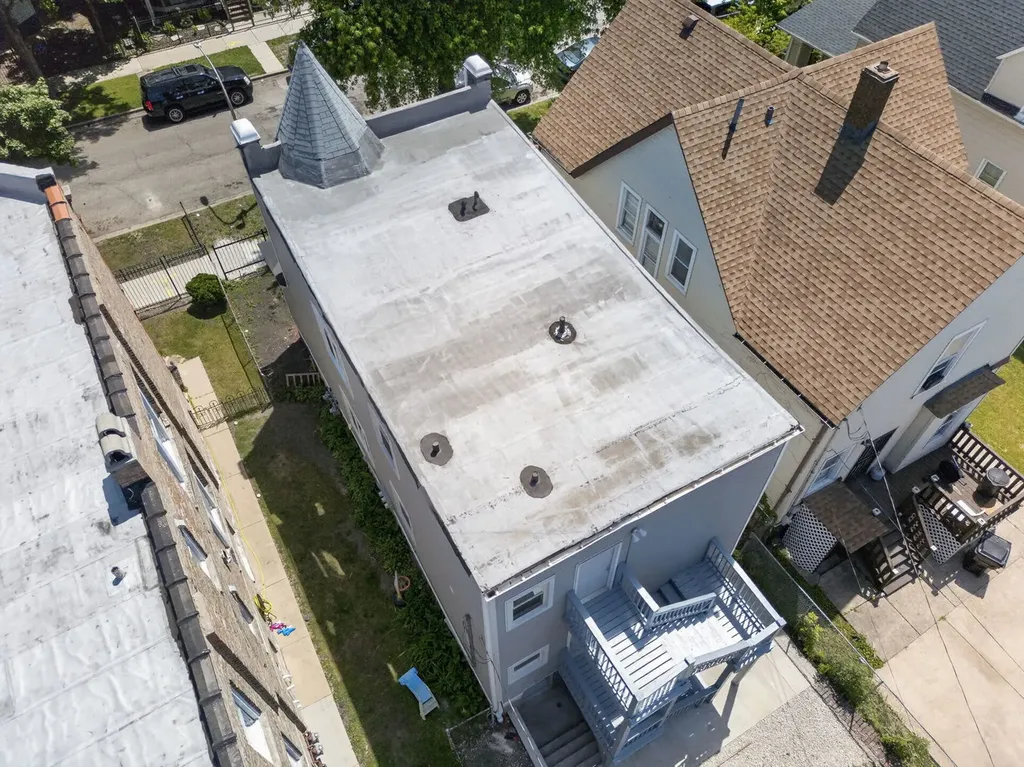 848 North Latrobe Avenue Chicago IL 60651