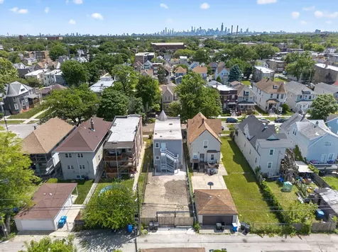 848 North Latrobe Avenue Chicago IL 60651