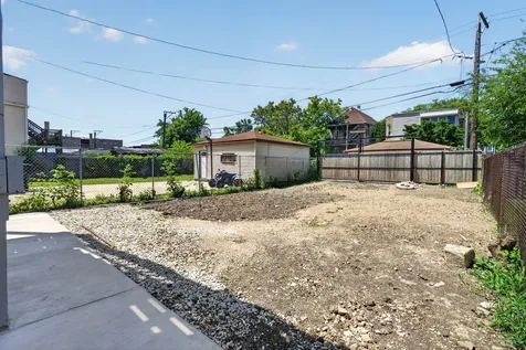848 North Latrobe Avenue Chicago IL 60651