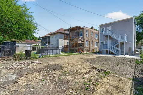 848 North Latrobe Avenue Chicago IL 60651