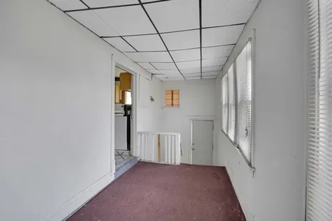 9352 South Woodlawn Avenue Chicago IL 60619