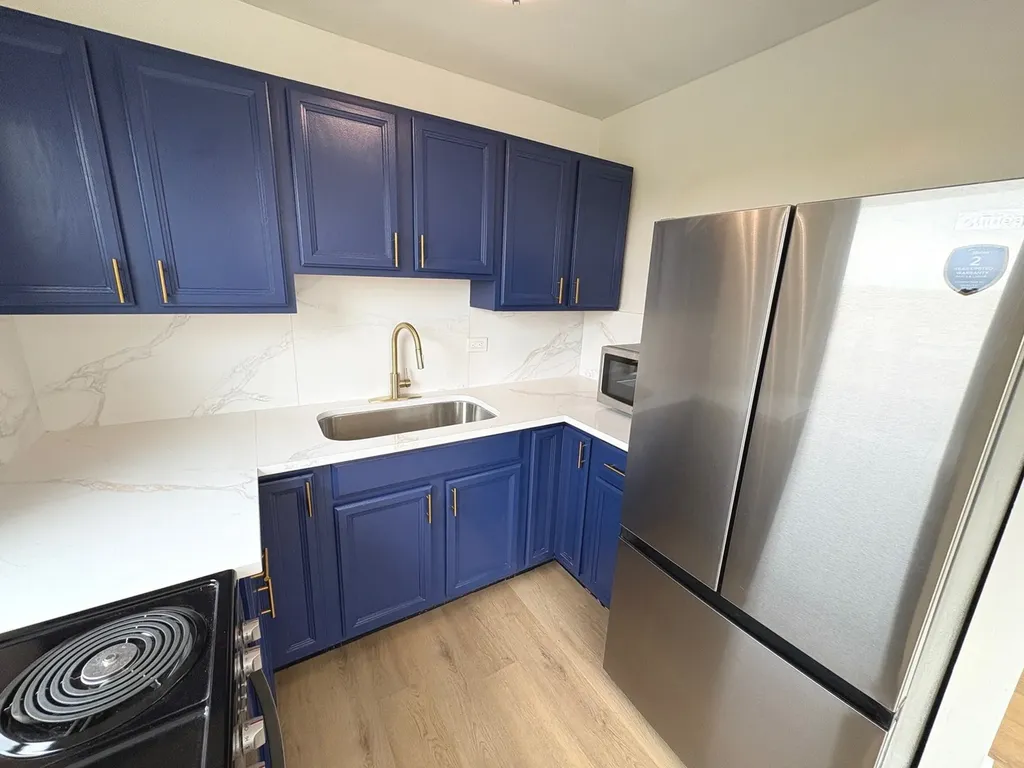 2600 West Balmoral Avenue Chicago IL 60625