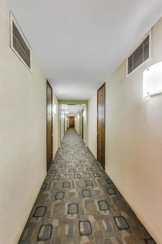 201 East Chestnut Street Chicago IL 60611