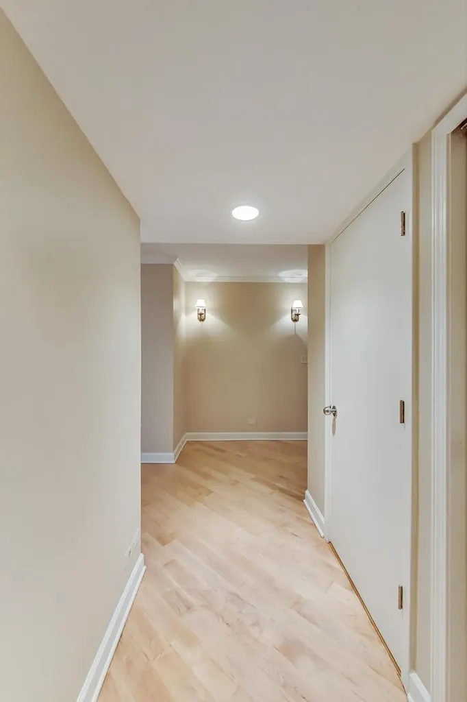201 East Chestnut Street Chicago IL 60611