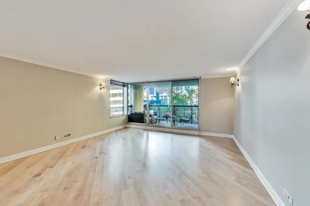 201 East Chestnut Street Chicago IL 60611