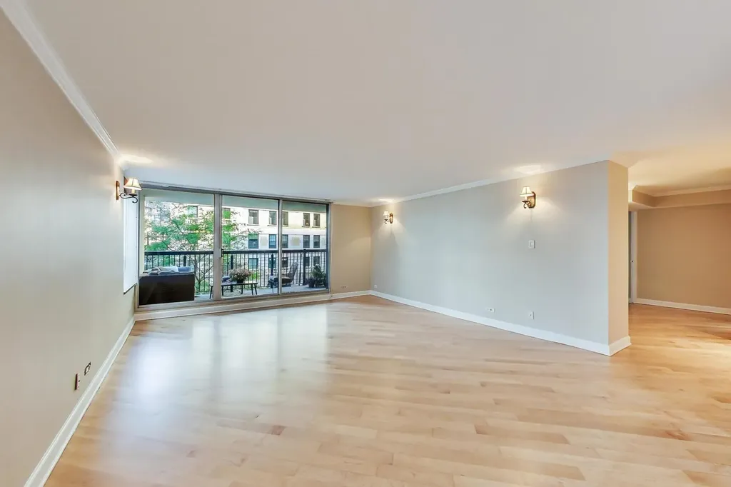 201 East Chestnut Street Chicago IL 60611