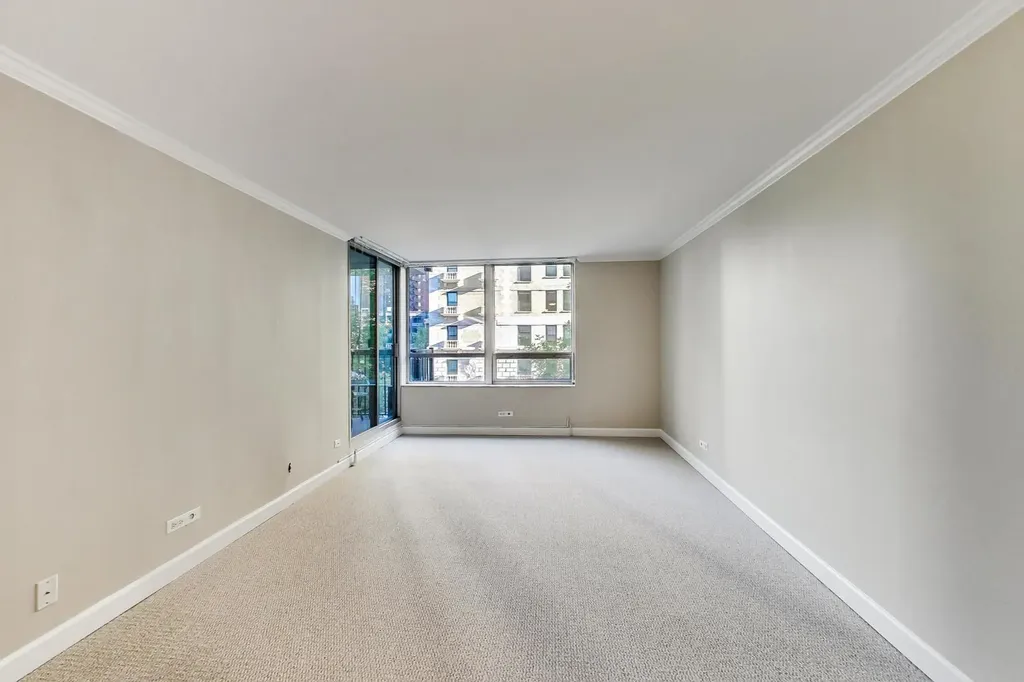 201 East Chestnut Street Chicago IL 60611
