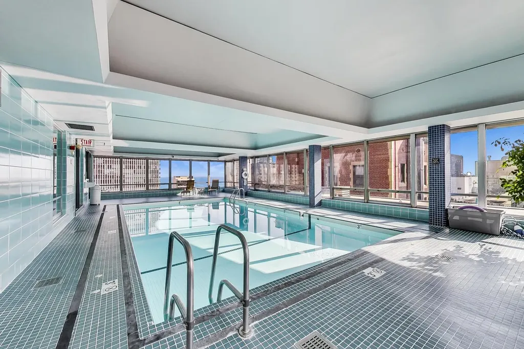 201 East Chestnut Street Chicago IL 60611
