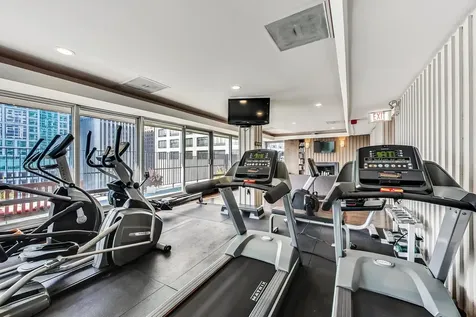 201 East Chestnut Street Chicago IL 60611