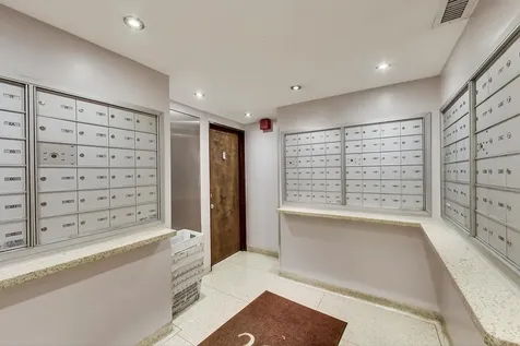 201 East Chestnut Street Chicago IL 60611