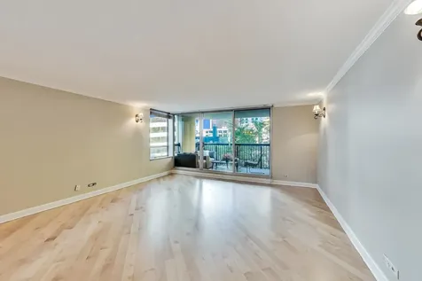 201 East Chestnut Street Chicago IL 60611