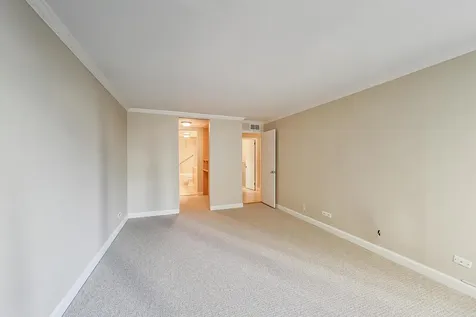 201 East Chestnut Street Chicago IL 60611