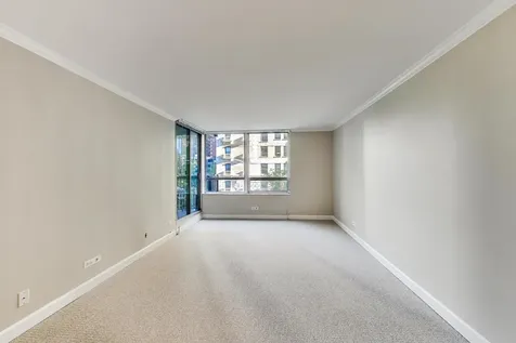 201 East Chestnut Street Chicago IL 60611