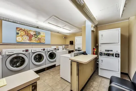 201 East Chestnut Street Chicago IL 60611