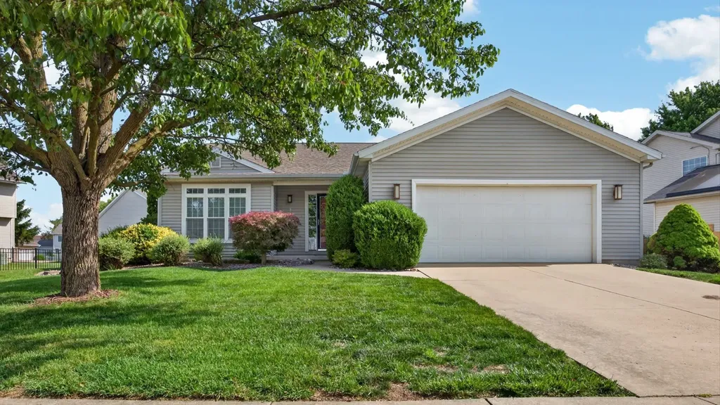 4 Minks Court Bloomington IL 61704